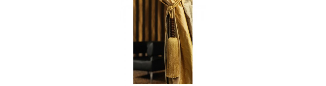 Tassel Tieback with Wooden Barrel